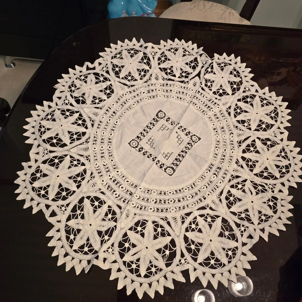 Vintage Round Battenberg Lace Doily Off-White Floral Embroidered Table Mat 26